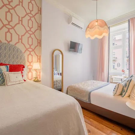 Guest house Casinha Flores 3*