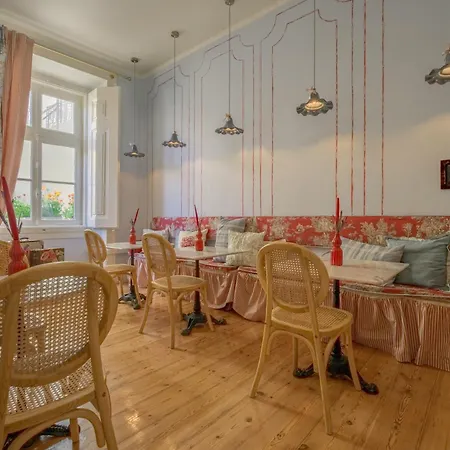 Guest house Casinha Flores Lisbon