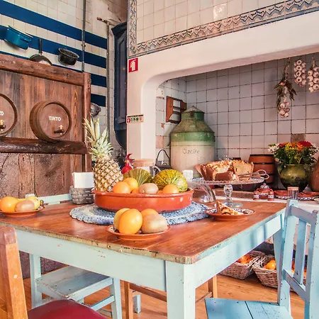 Guest house Casinha Flores Lisbon