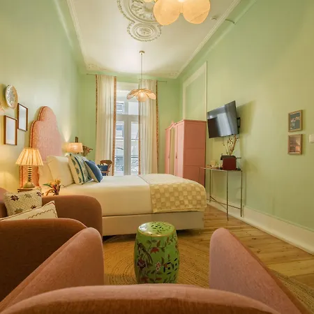 Guest house Casinha Flores 3*