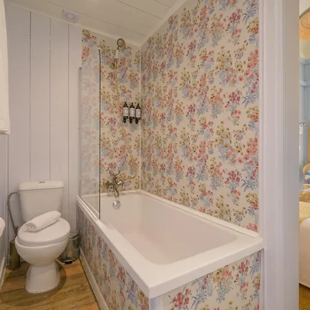 Guest house Casinha Flores Lisbon